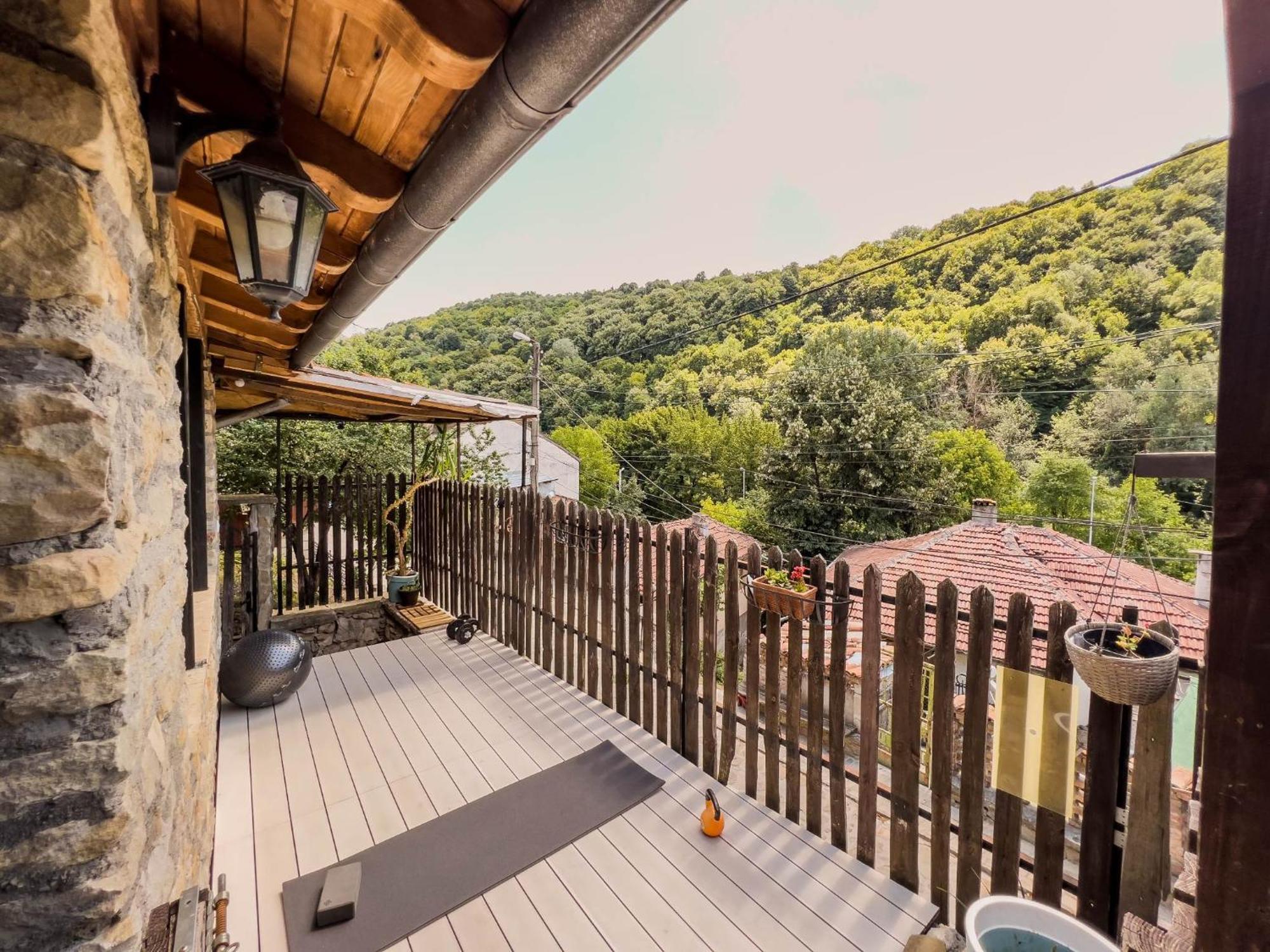 The Base- Balance Hub Hotell Veliko Tărnovo Exteriör bild